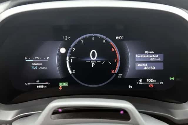 Lexus LBX (2025) thumbnail 5
