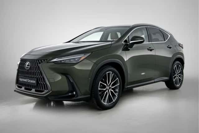 Lexus NX (2022) thumbnail 1
