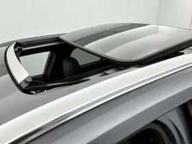 Lexus UX (2020) thumbnail 12