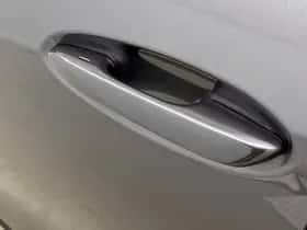 Lexus UX (2020) thumbnail 42
