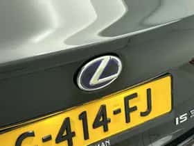 Lexus IS (2019) thumbnail 20