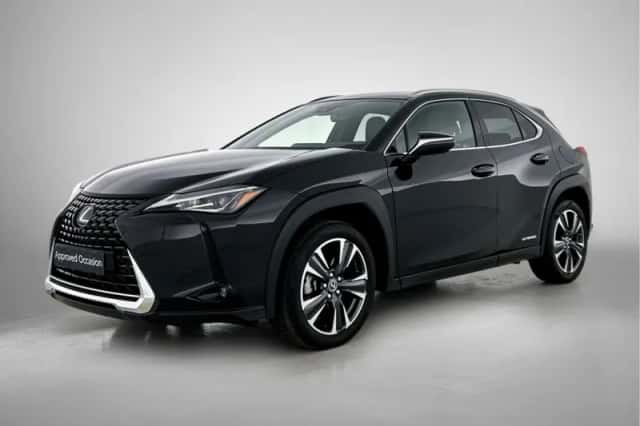 Lexus UX (2022) thumbnail 1