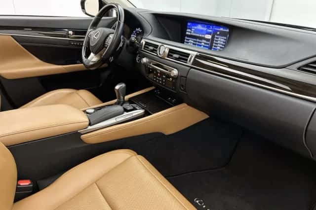 Lexus GS (2018) thumbnail 6