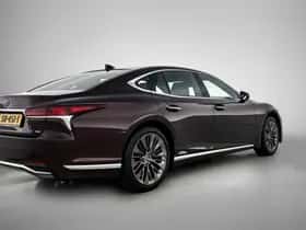 Lexus LS (2018) thumbnail 2