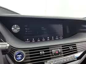 Lexus LS (2018) thumbnail 8