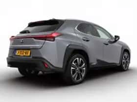 Lexus UX (2020) thumbnail 3