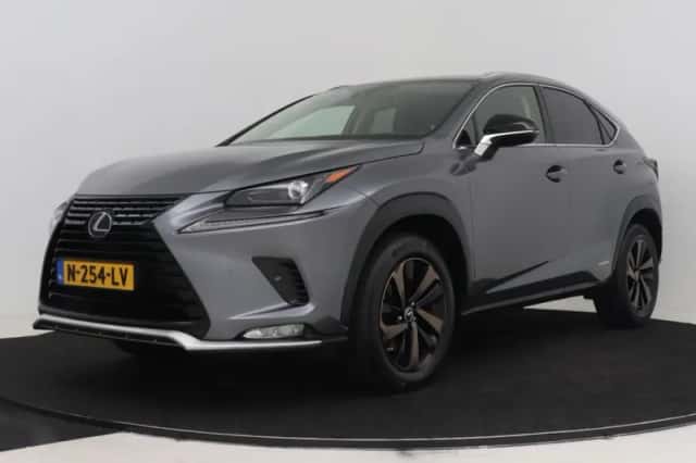 Lexus NX (2021) thumbnail 1