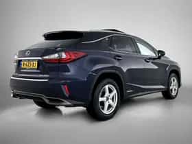 Lexus RX (2018) thumbnail 2