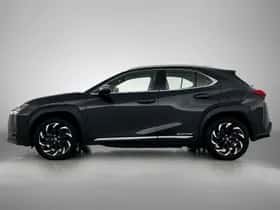 Lexus UX (2021) thumbnail 3