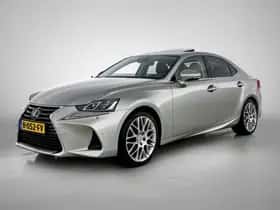 Lexus IS (2020)