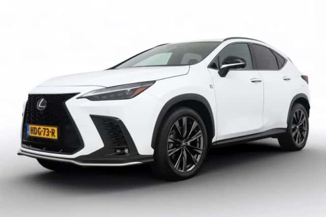 Lexus NX (2025) thumbnail 1