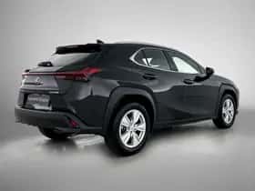 Lexus UX (2024) thumbnail 2
