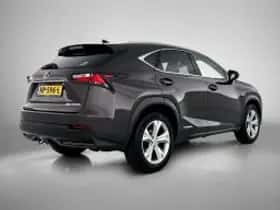 Lexus NX (2015) thumbnail 3