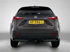 Lexus NX (2015) thumbnail 22