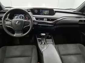 Lexus UX (2022) thumbnail 5