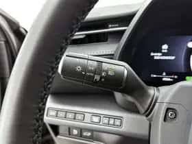 Lexus LBX (2025) thumbnail 26