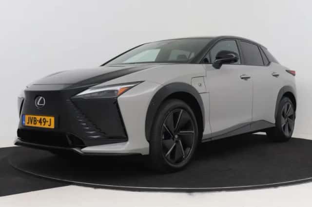 Lexus RZ (2026) thumbnail 1