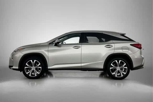 Lexus RX (2016) thumbnail 3