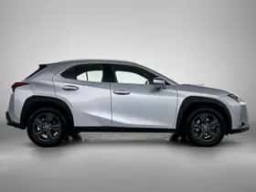 Lexus UX (2024) thumbnail 11