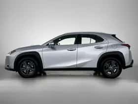 Lexus UX (2024) thumbnail 3