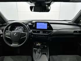 Lexus UX (2024) thumbnail 4