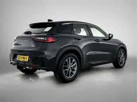 Lexus LBX (2025) thumbnail 2