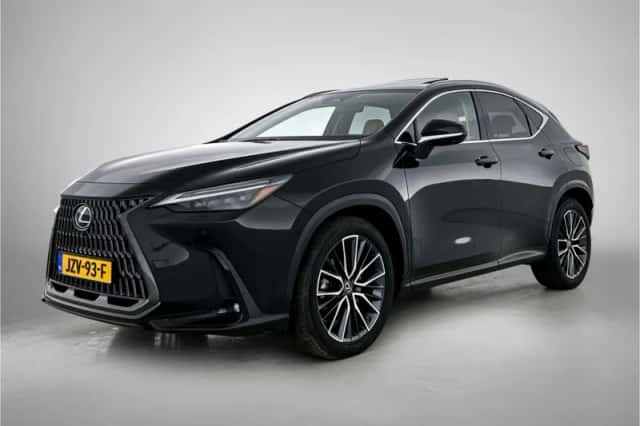 Lexus NX (2022) thumbnail 1