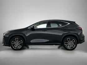 Lexus NX (2022) thumbnail 3