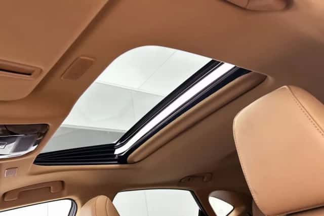 Lexus NX (2022) thumbnail 4