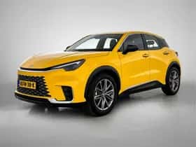 Lexus LBX (2024)