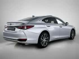 Lexus ES (2024) thumbnail 3