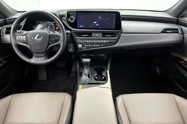 Lexus ES (2024) thumbnail 4