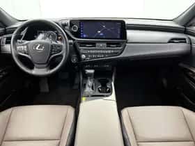 Lexus ES (2024) thumbnail 4