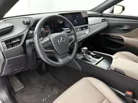 Lexus ES (2024) thumbnail 38