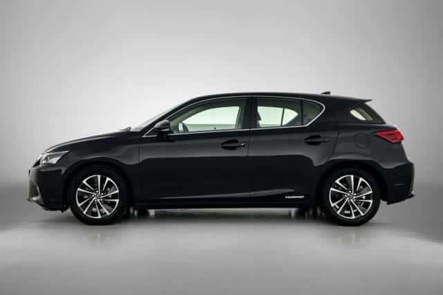 Lexus CT (2019) thumbnail 3