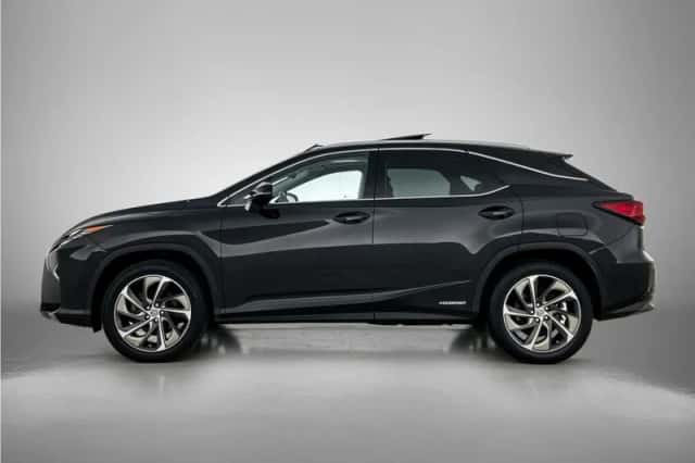 Lexus RX (2017) thumbnail 3