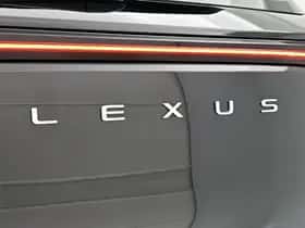 Lexus LBX (2025) thumbnail 19