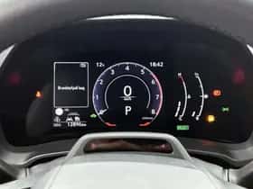 Lexus LBX (2025) thumbnail 5