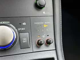 Lexus CT (2016) thumbnail 18