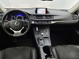 Lexus CT (2016) thumbnail 4