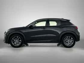 Lexus LBX (2024) thumbnail 3