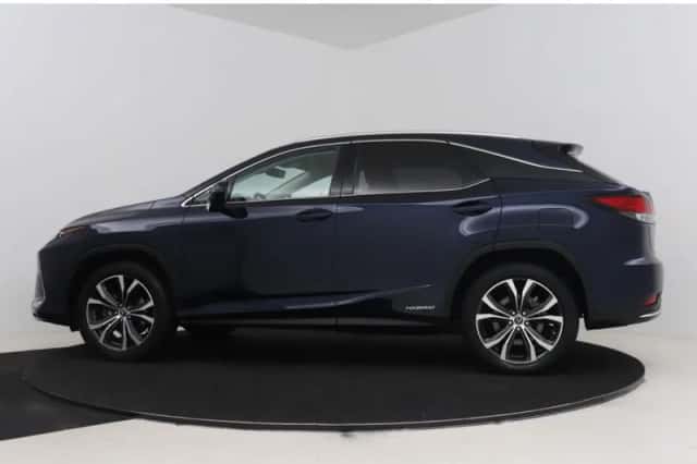 Lexus RX (2020) thumbnail 3