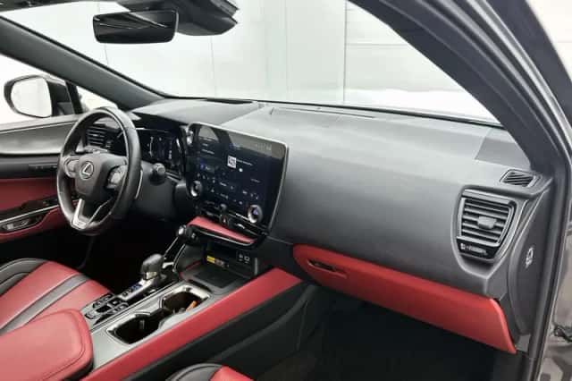 Lexus NX (2024) thumbnail 6