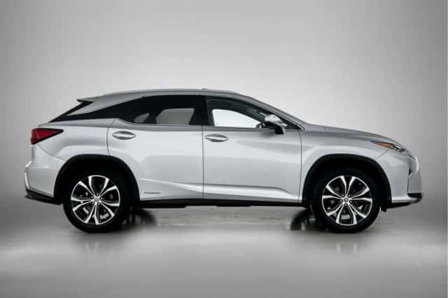 Lexus RX (2017) thumbnail 11