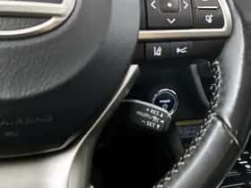 Lexus RX (2017) thumbnail 14