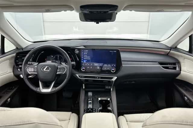 Lexus RX (2023) thumbnail 5