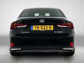 Lexus IS (2018) thumbnail 21
