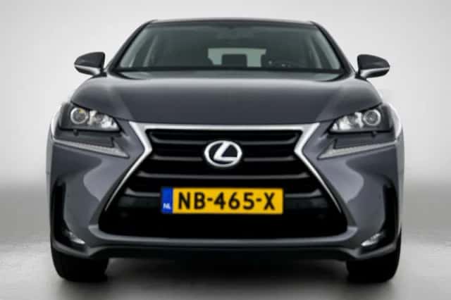 Lexus NX (2017) thumbnail 21