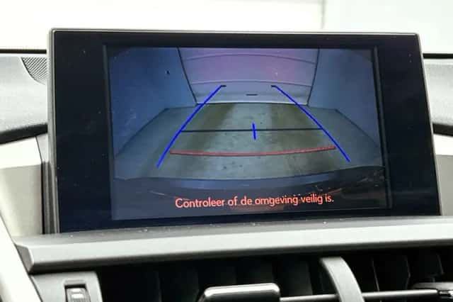 Lexus NX (2017) thumbnail 9