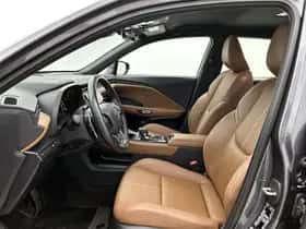 Lexus LBX (2024) thumbnail 15